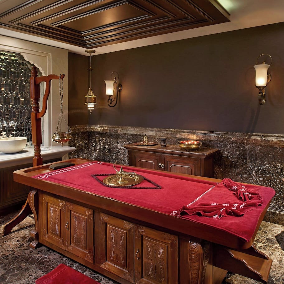 Sauna, steam room, body treatments, hot stone massages