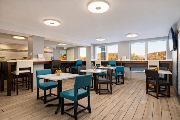 Free daily buffet breakfast - Quality Inn Kodak Sevierville (Kodak)