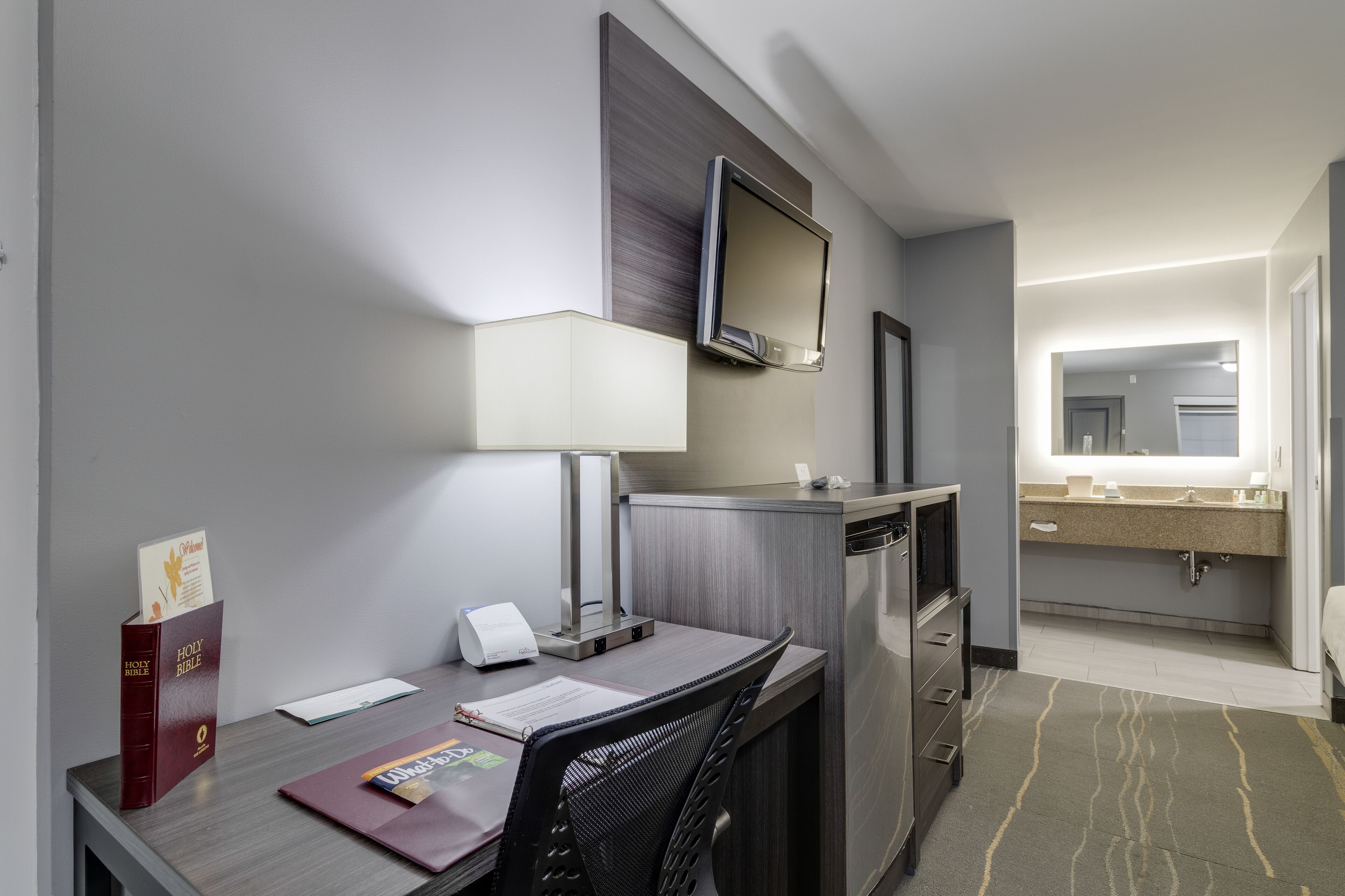 desk, blackout curtains, iron/ironing board, free wifi