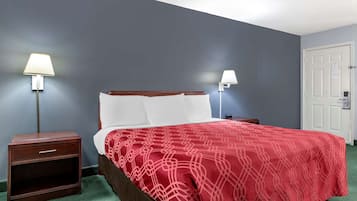 Room, 1 King Bed, Accessible, Non Smoking | In-room safe, individually decorated, individually furnished, desk
