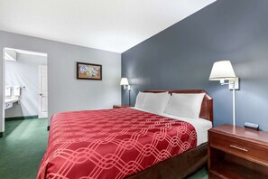 Room, 1 King Bed, Accessible, Non Smoking | In-room safe, individually decorated, individually furnished, desk