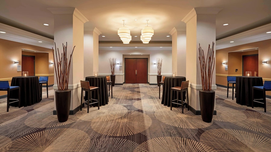 Courtyard by Marriott Downtown Toronto