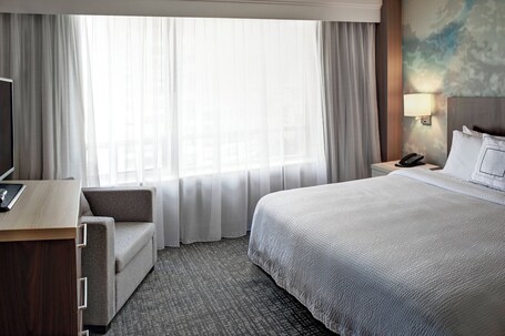 Courtyard by Marriott Downtown Toronto - Image 34