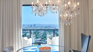套房, 1 张特大床 (Penthouse)