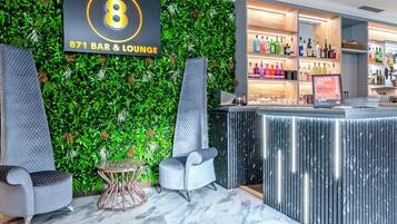 Bar (in der Unterkunft)