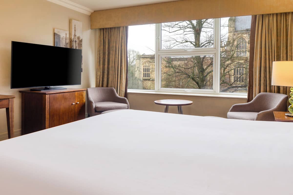 Deluxe Double Room | 1 bedroom, desk, soundproofing, iron/ironing board