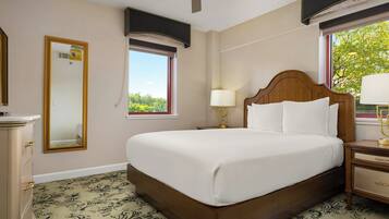 1 bedroom, hypo-allergenic bedding, in-room safe, soundproofing