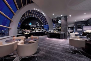 Bar lounge