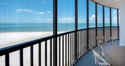 Pointe Estero Beach Resort
