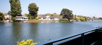 Coral Reef Inn & Suites