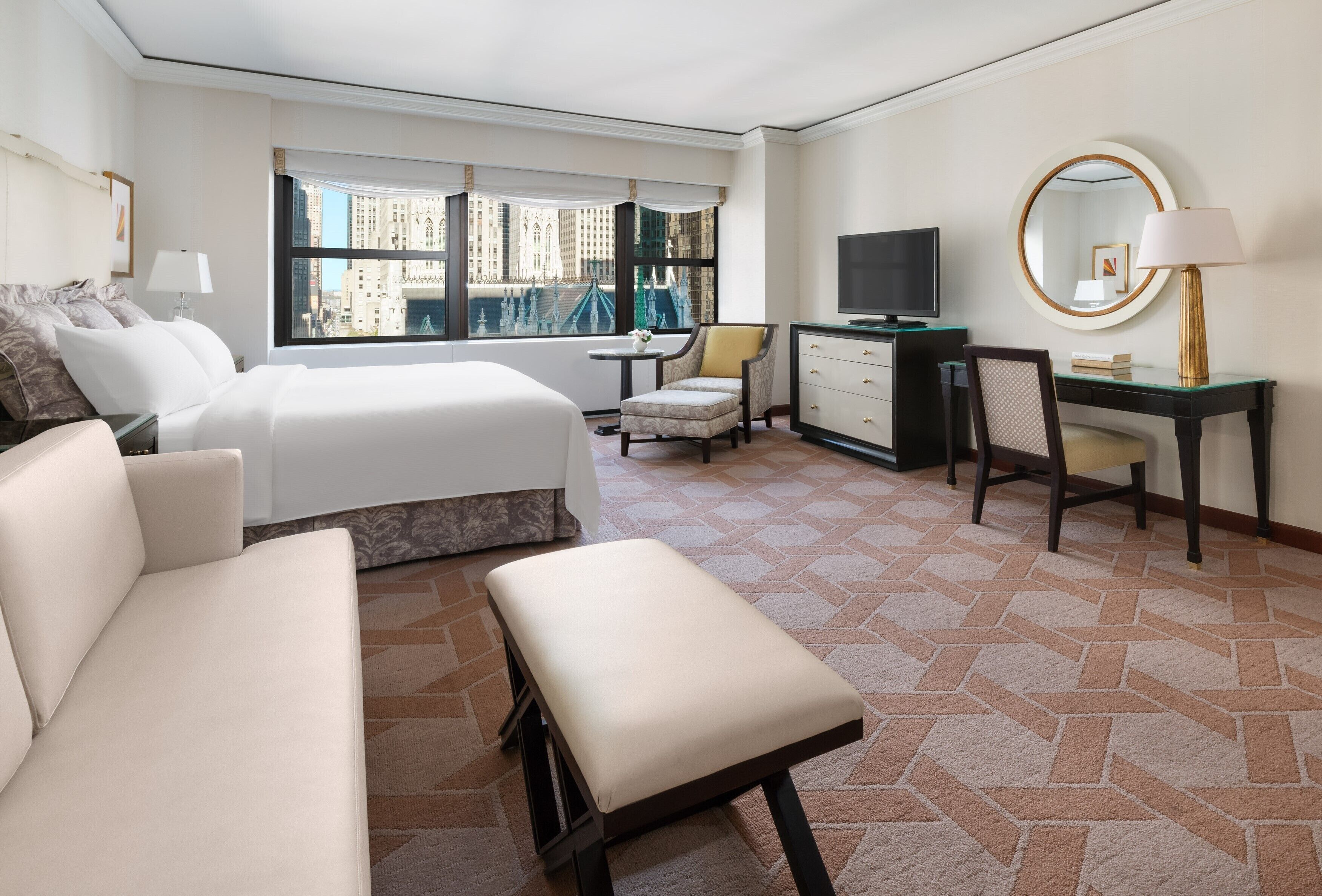 palace studio suite king | 1 bedroom, premium bedding, in-room safe, desk