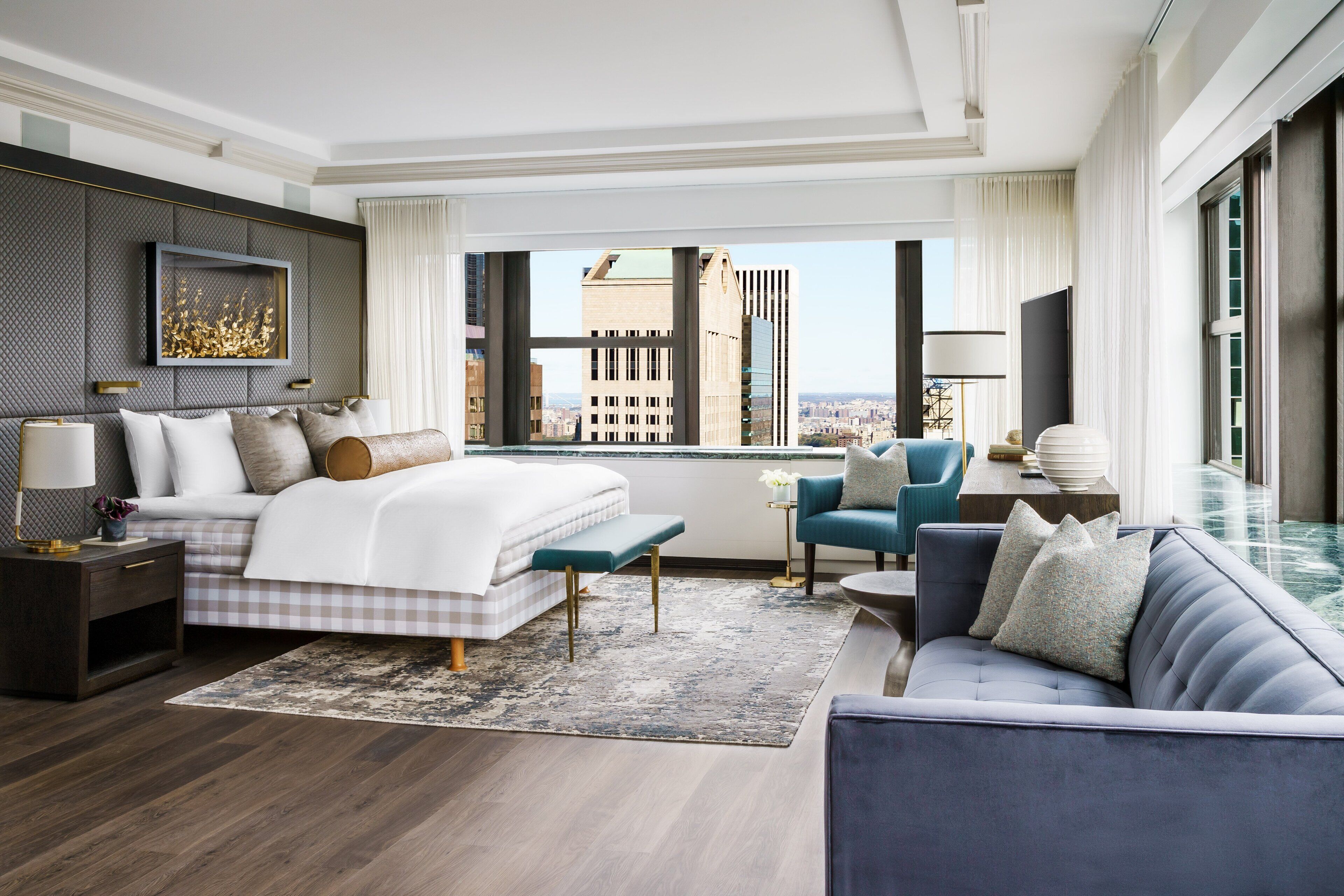 Premium bedding, in-room safe, desk, laptop workspace