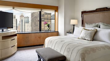 Premium bedding, in-room safe, desk, laptop workspace