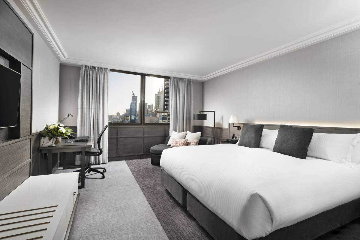 In-room safe, desk, laptop workspace, soundproofing