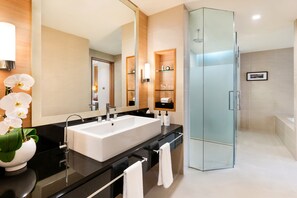Pacific Club, Club Suite, 1 King Bed | Bathroom | Shower, free toiletries, hair dryer, towels