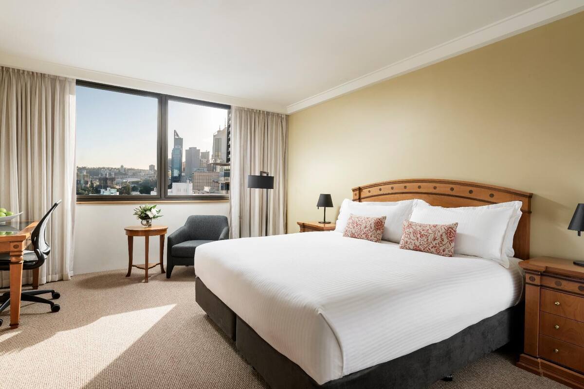 In-room safe, desk, laptop workspace, soundproofing