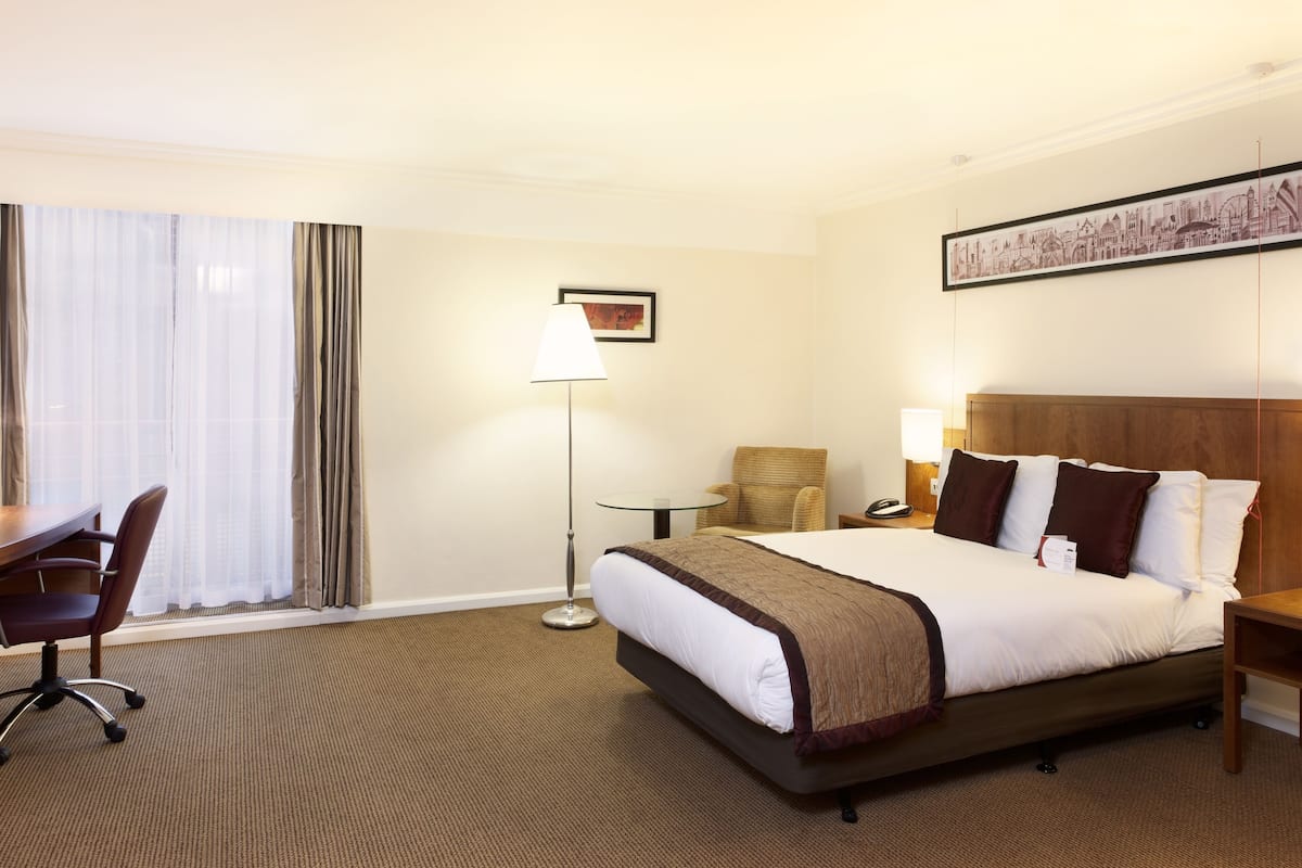 Minibar, in-room safe, desk, blackout curtains