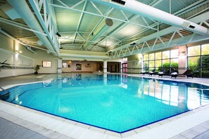 Indoor pool - Crowne Plaza London - Heathrow by IHG (West Drayton)