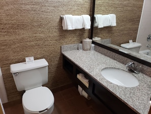 Bathroom - Four Points by Sheraton Monroeville (Monroeville)