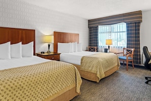 标准房, 2 张大床, 无烟房, 冰箱 | 高档床上用品、办公桌、笔记本电脑工作区、遮光窗帘