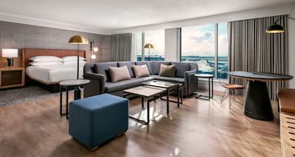 Sheraton Gateway Hotel In Toronto International Airport