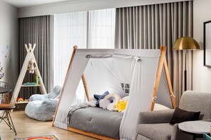 Premium bedding, in-room safe, desk, blackout curtains