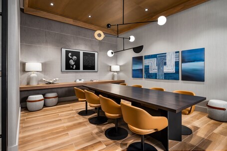 Sheraton Gateway Hotel In Toronto International Airport - Image 41