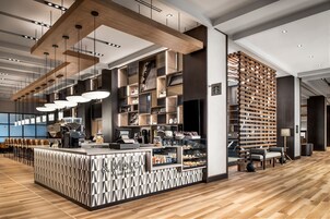 酒吧（店内）