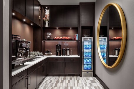 Sheraton Gateway Hotel In Toronto International Airport - Image 17