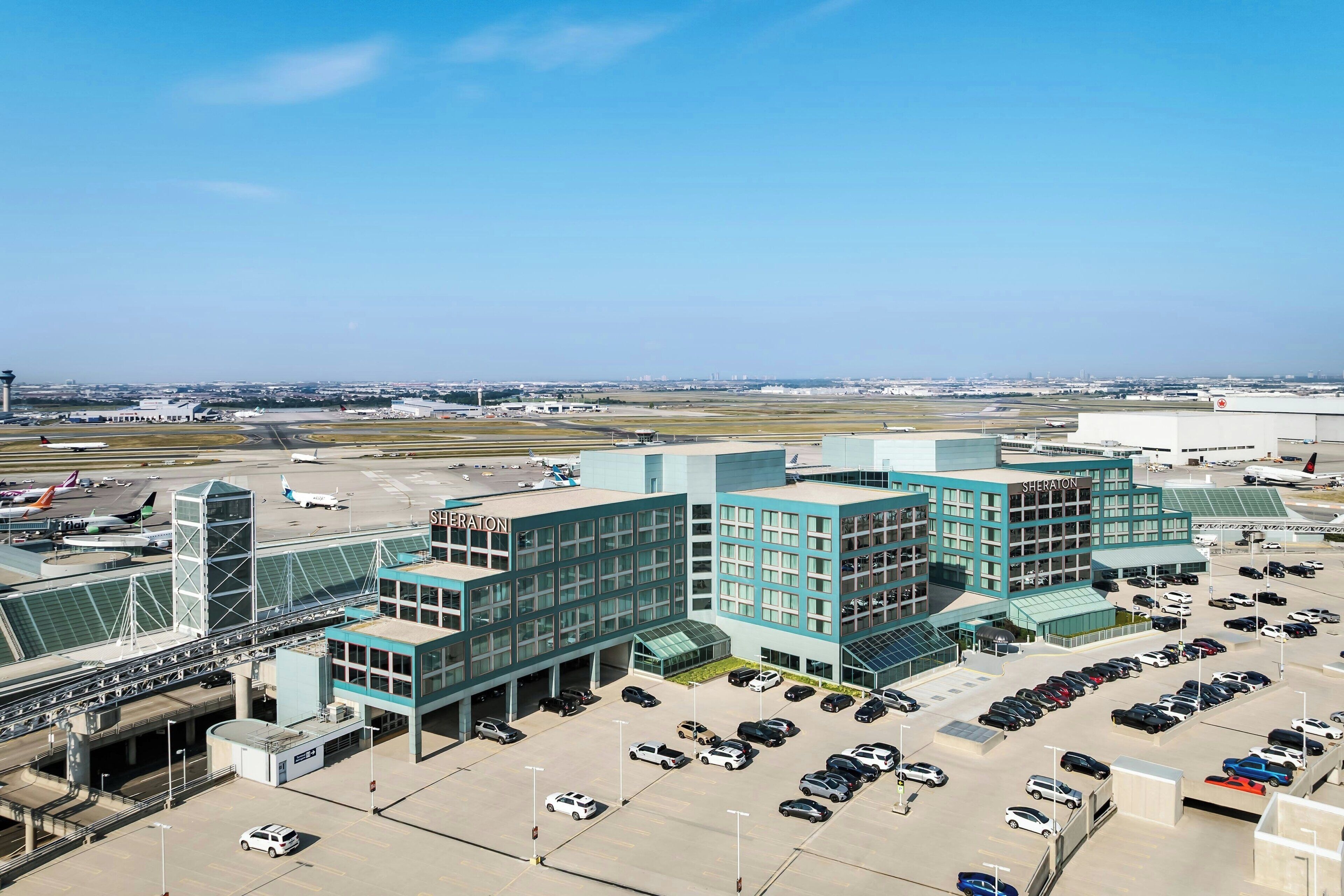 Photo - Sheraton Gateway Hotel in Toronto International Airport