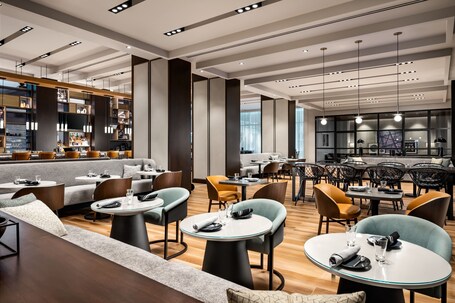 Sheraton Gateway Hotel In Toronto International Airport - Image 69
