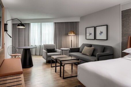 Sheraton Gateway Hotel In Toronto International Airport - Image 76