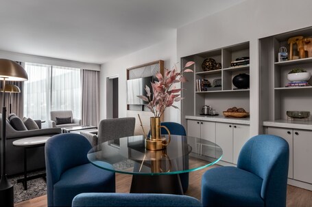 Sheraton Gateway Hotel In Toronto International Airport - Image 38