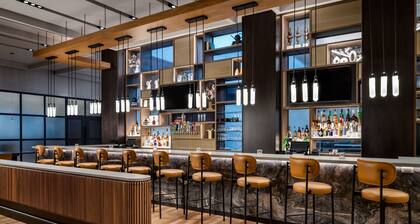 Sheraton Gateway Hotel In Toronto International Airport