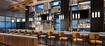 Sheraton Gateway Hotel In Toronto International Airport