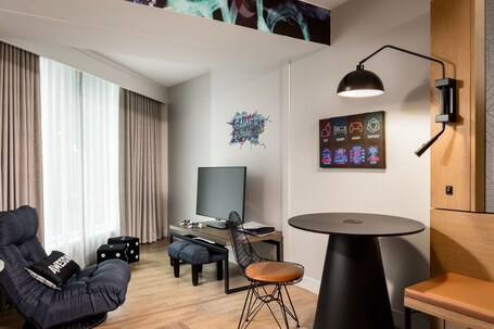 Sheraton Gateway Hotel In Toronto International Airport - Image 23