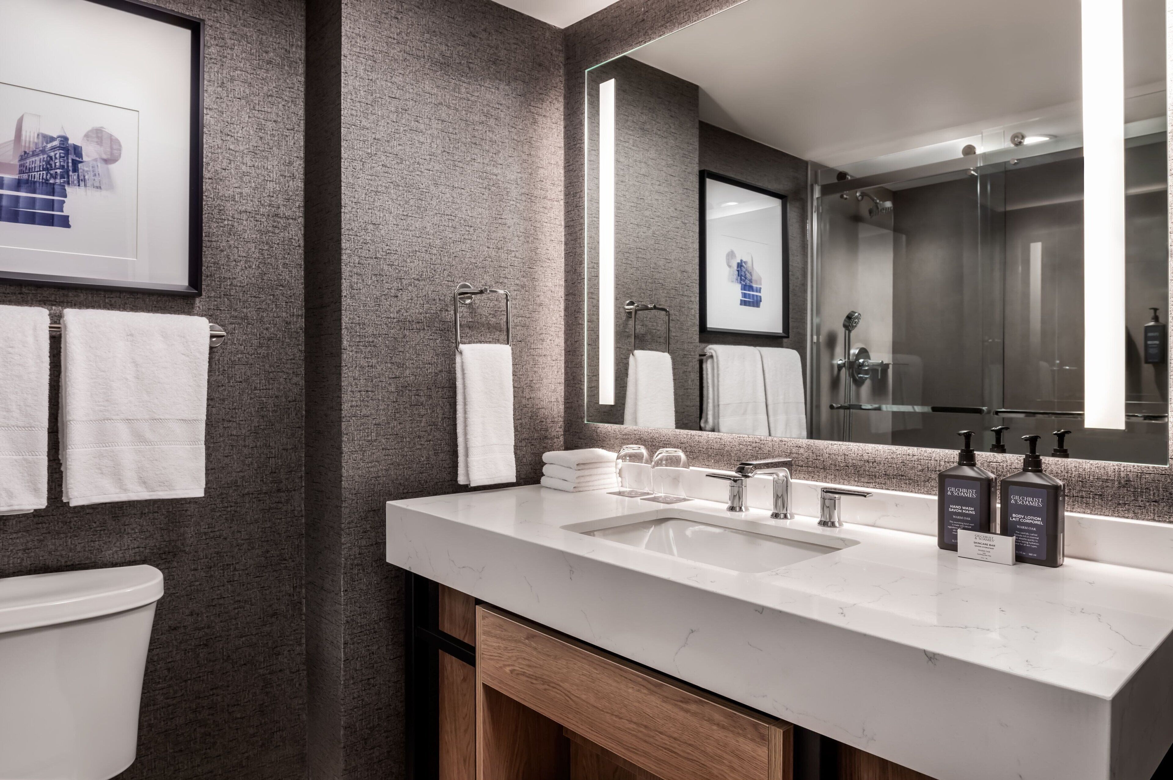 Photo - Sheraton Gateway Hotel in Toronto International Airport