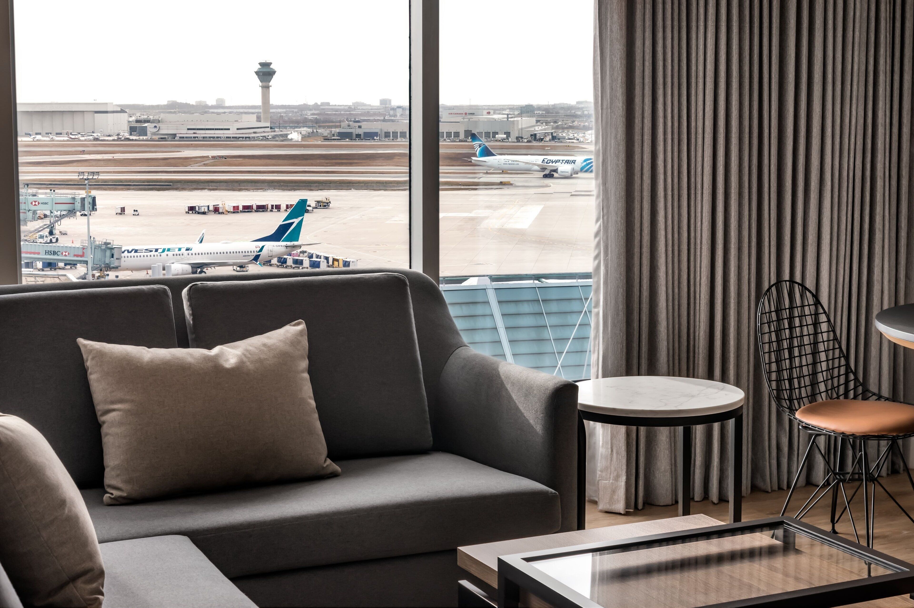 Photo - Sheraton Gateway Hotel in Toronto International Airport