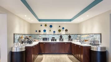 Gratis komplet morgenmad hver dag