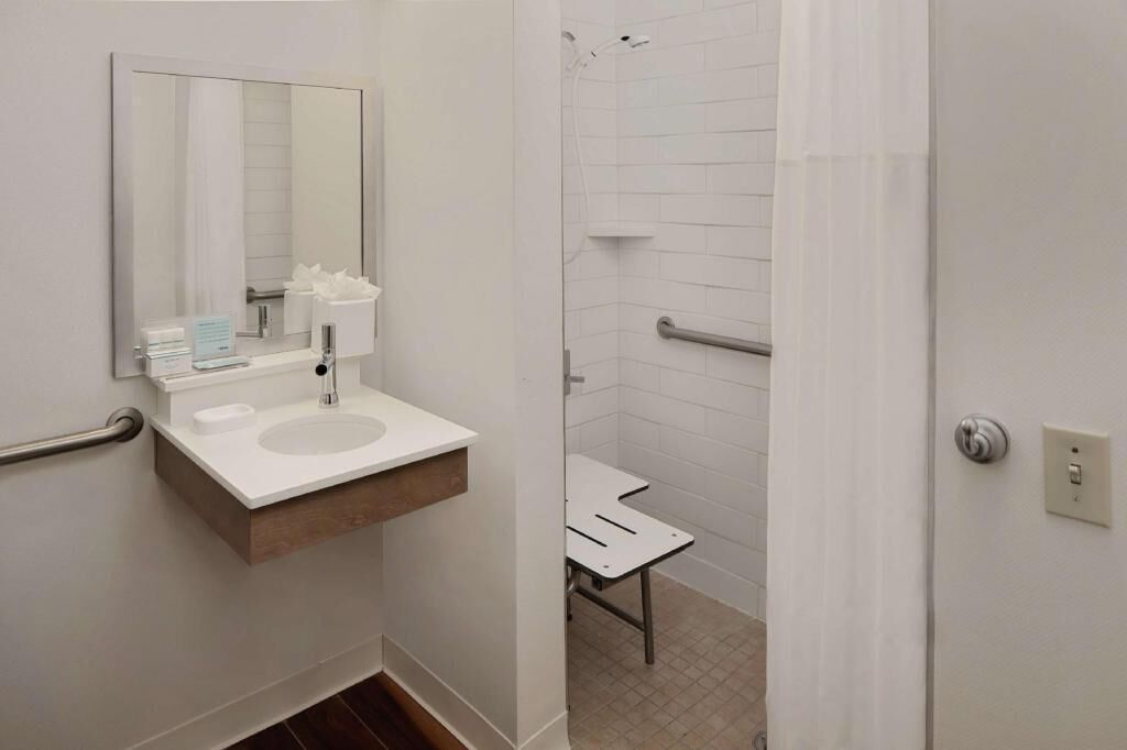 Bathroom | Free toiletries, hair dryer, towels, soap