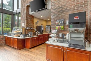 Colazione continentale inclusa, servita tutte le mattine 