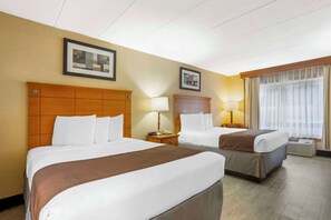 Standard Room, 2 Queen Beds, Non Smoking, Refrigerator & Microwave - Best Western Danbury/Bethel (Bethel)