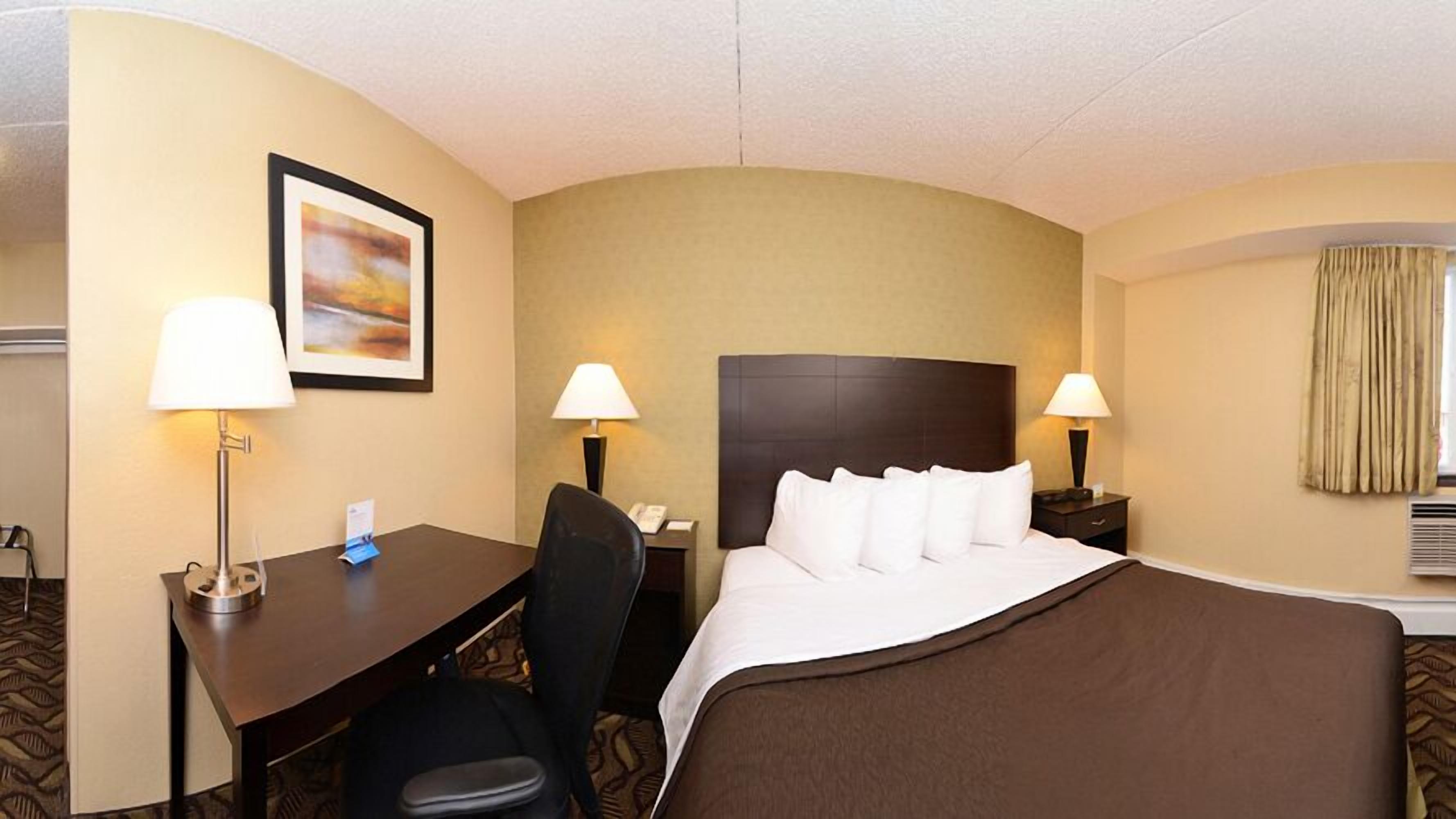 in-room safe, iron/ironing board, free wifi, bed sheets