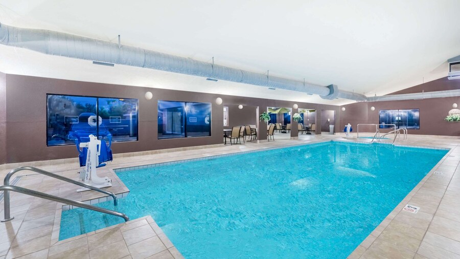 Days Inn by Wyndham Bismarck