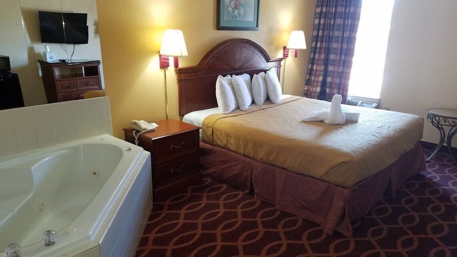 American Inn Evansville