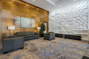 Hotel entrance and lobby at Best Western Premier Chateau Granville Hotel & Suites & Conf. Centre