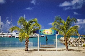 Point of interest - Seaview Beach Hotel (Philipsburg)