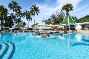 4 outdoor pools, open 7:00 AM to 7:00 PM, pool umbrellas, sun loungers