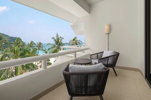 Minibar, in-room safe, individually furnished, desk