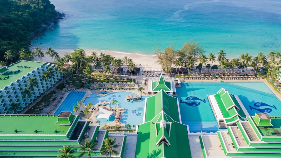 Le Meridien Phuket Beach Resort
